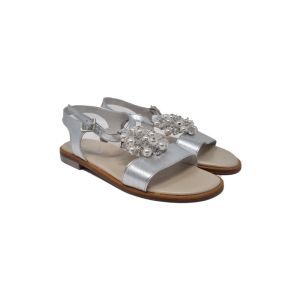 Beberlis Girls Silver Sandals With Large Bebaded Embellishment